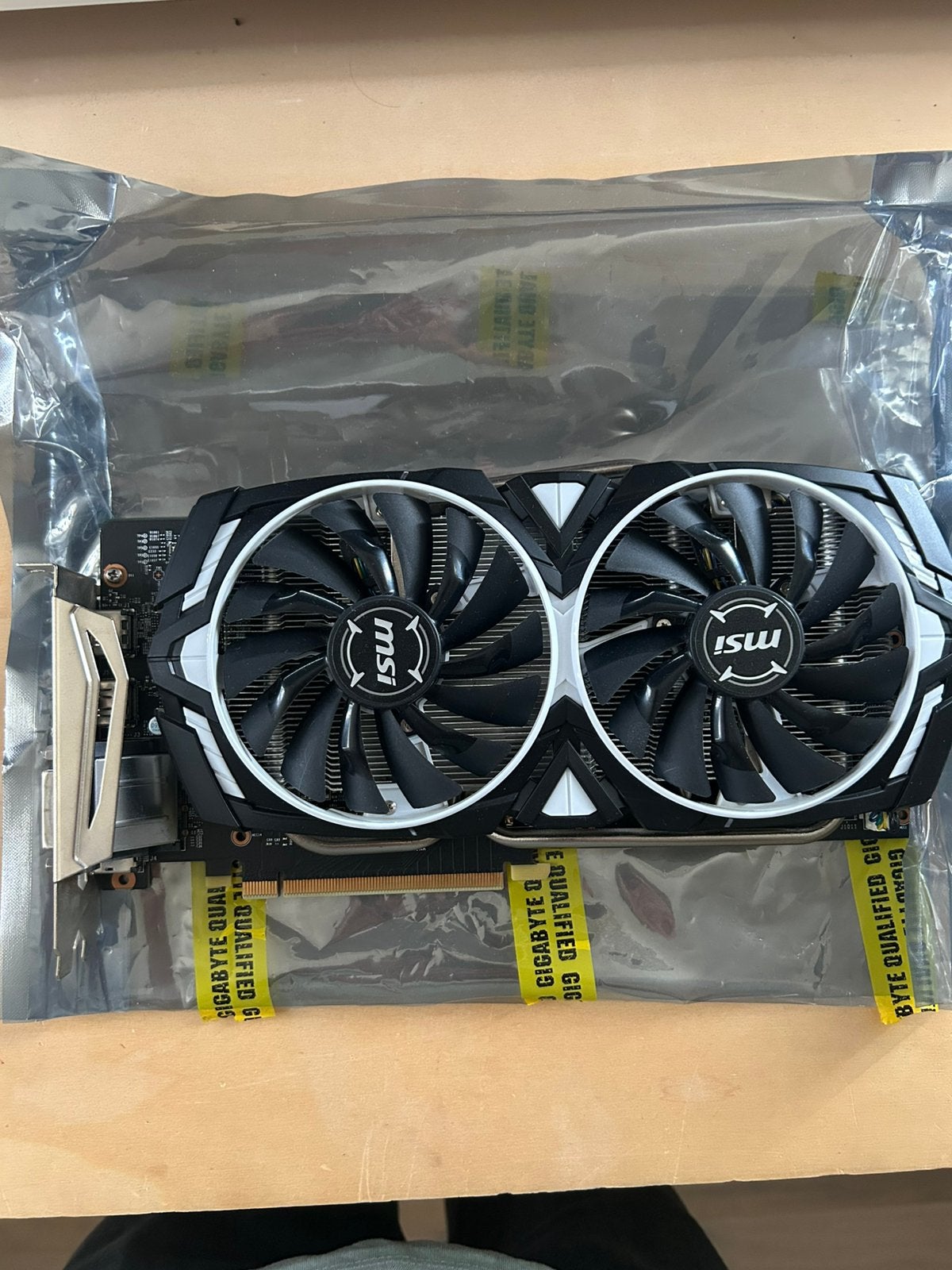 MSI GeForce GTX 1060 ARMOR 6G OCV1 – 6GB Gaming Videokaart, Computers en Software, Videokaarten, Ophalen, PCI-Express 3, DisplayPort