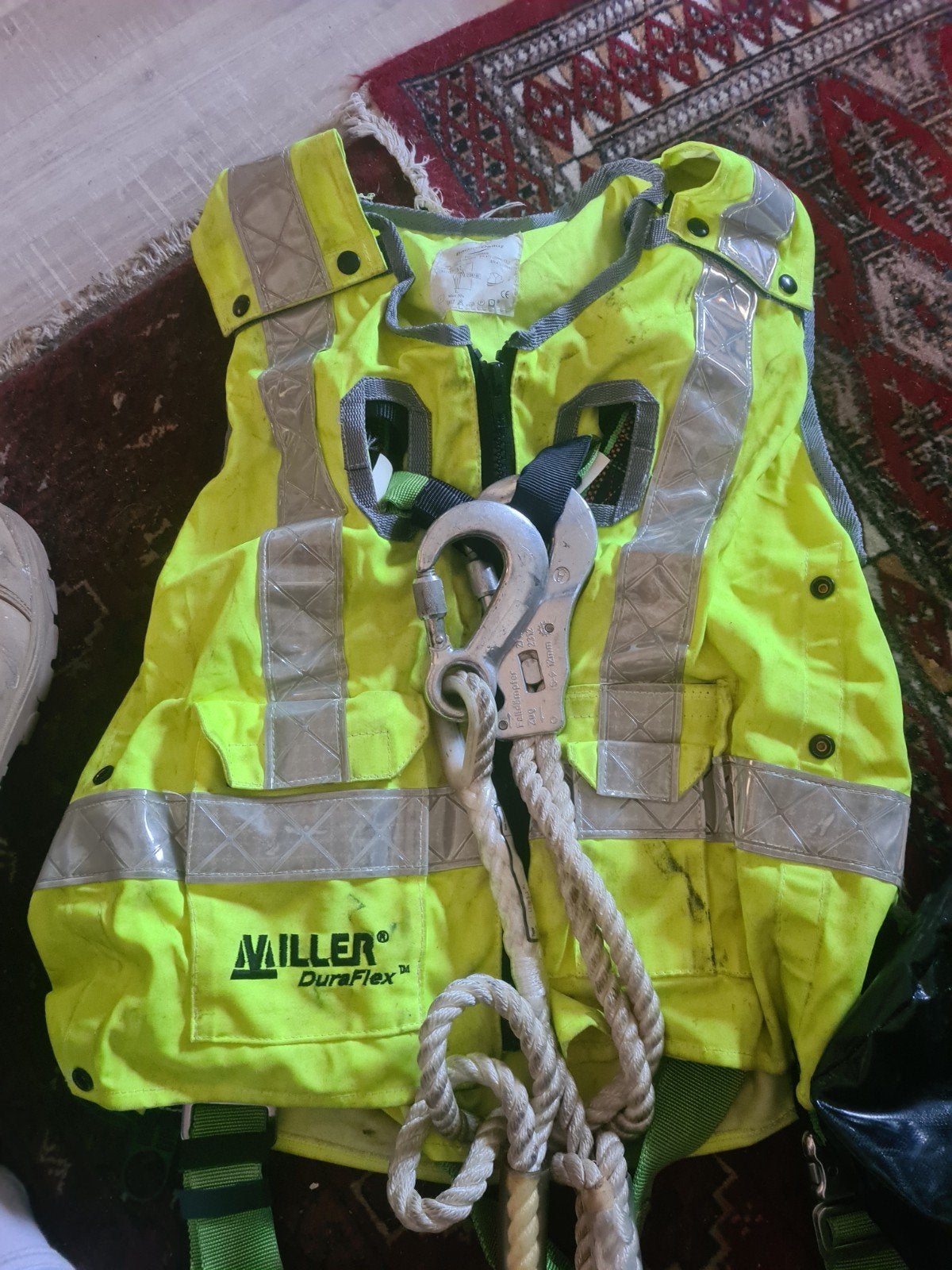 Valbeveiliging set: Miller harnas, Petzl Absorbi-I, Arbin li, Ophalen of Verzenden, Gebruikt