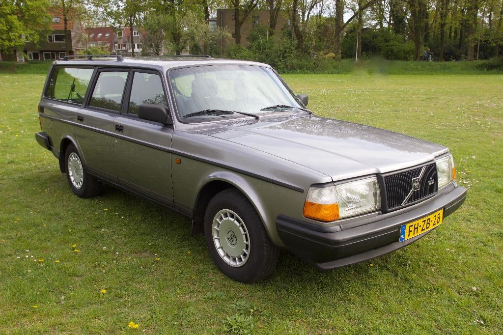 Prachtige  Volvo 240 Polar Estate U9  1992  van 2e eigenaar, Auto's, 662 kg, 4 cilinders, Origineel Nederlands, Stationwagon