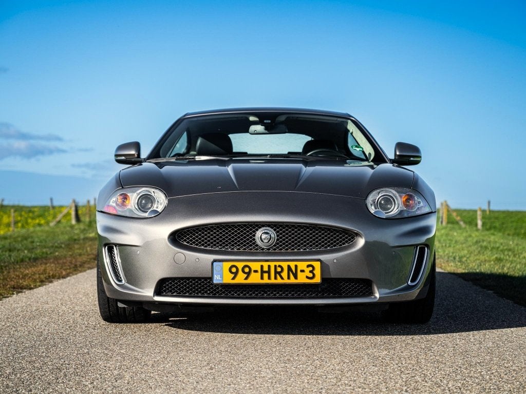Jaguar XK 5.0 V8 Coupé Portfolio B&W ACC NL/NAP (bj 2009), Auto's, Jaguar, Euro 5, Achterwielaandrijving, 4 stoelen, Bedrijf