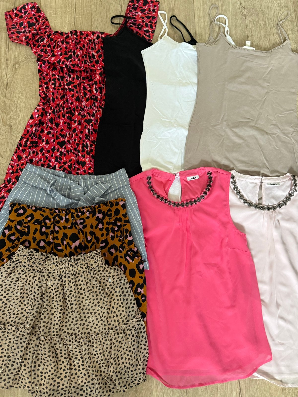 Kledingpakket dames: jurk, tops, shorts, rokken (maat M/S), Kleding | Dames, Ophalen of Verzenden, Gedragen