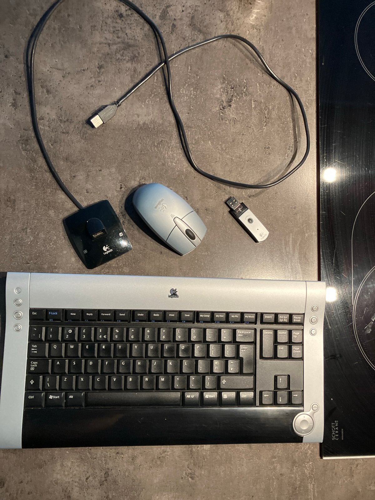 Logitech diNovo Cordless Desktop voor Notebooks, Computers en Software, Toetsenborden, Gebruikt, Draadloze ontvanger, Ophalen of Verzenden