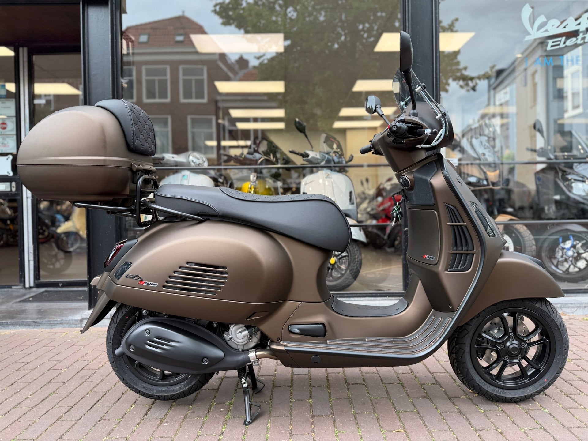 Vespa GTS 310 SuperSport HPE 2026 Euro5+ Specialpaint Exclus, Scooter, Bedrijf, 310 cc, 12 t/m 35 kW