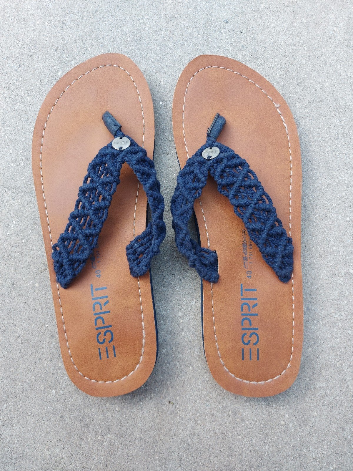 Teenslippers maat 40/41 Merk ESPRIT, Ophalen of Verzenden, Nieuw