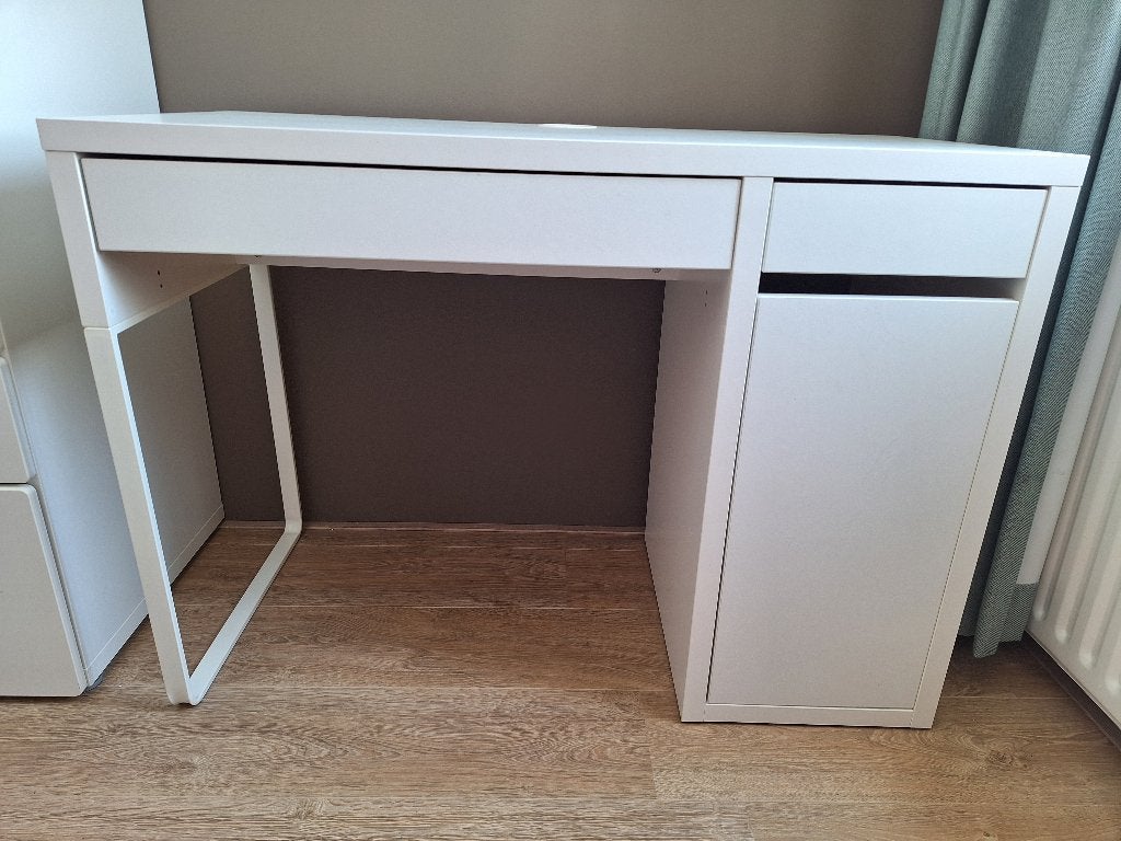 Bureau wit Micke Ikea, Ophalen, Zo goed als nieuw