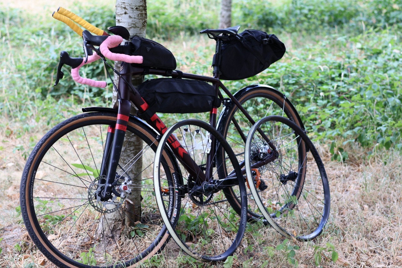 Trek Checkpoint ALR 5 SRAM eTap, Powermeter en extra wielset, 28 inch, 10 tot 15 versnellingen, Heren, Aluminium