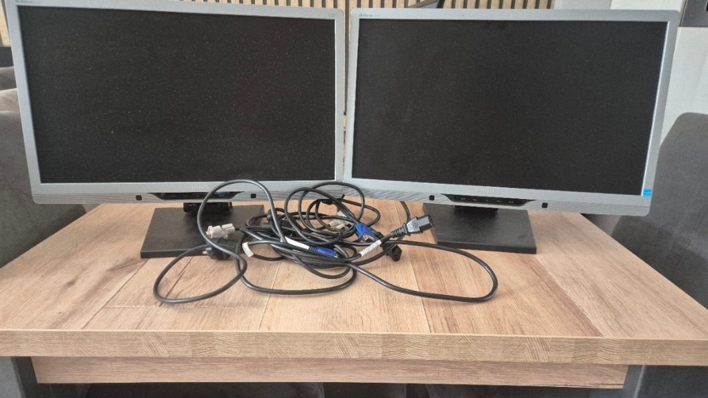 2x philips monitoren 22inch, Ophalen, Gebruikt, 3 tot 5 ms, Ingebouwde speakers