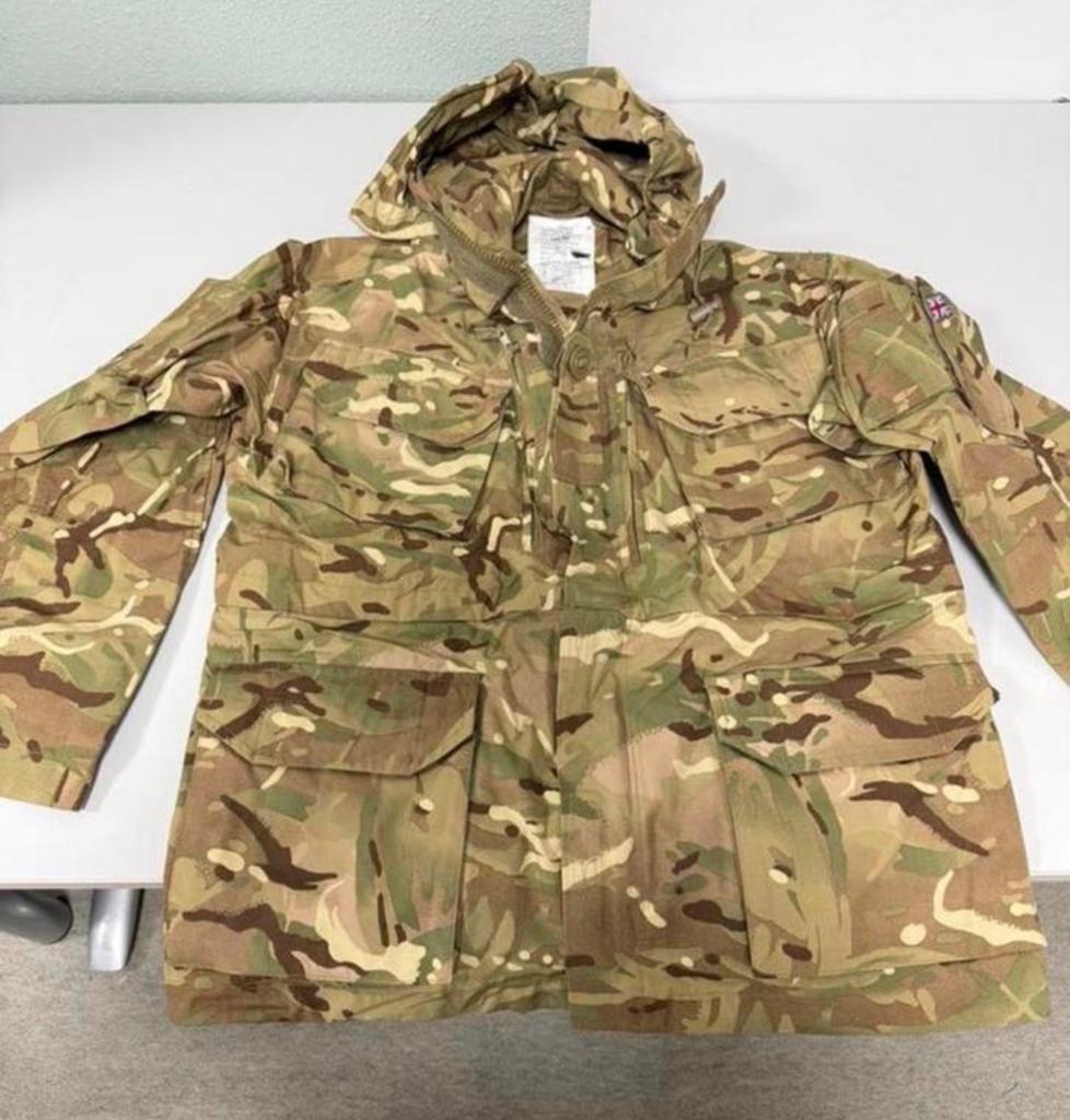 Britse Leger Winddichte smock jas army UK M camouflage camo, Kleding of Schoenen, Ophalen of Verzenden, H, H