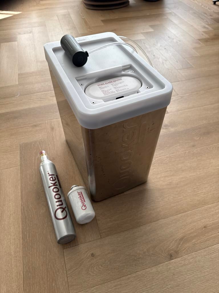 Quooker CUBE CO2-systeem met nieuwe cilinder en filter, Ophalen of Verzenden, Zo goed als nieuw