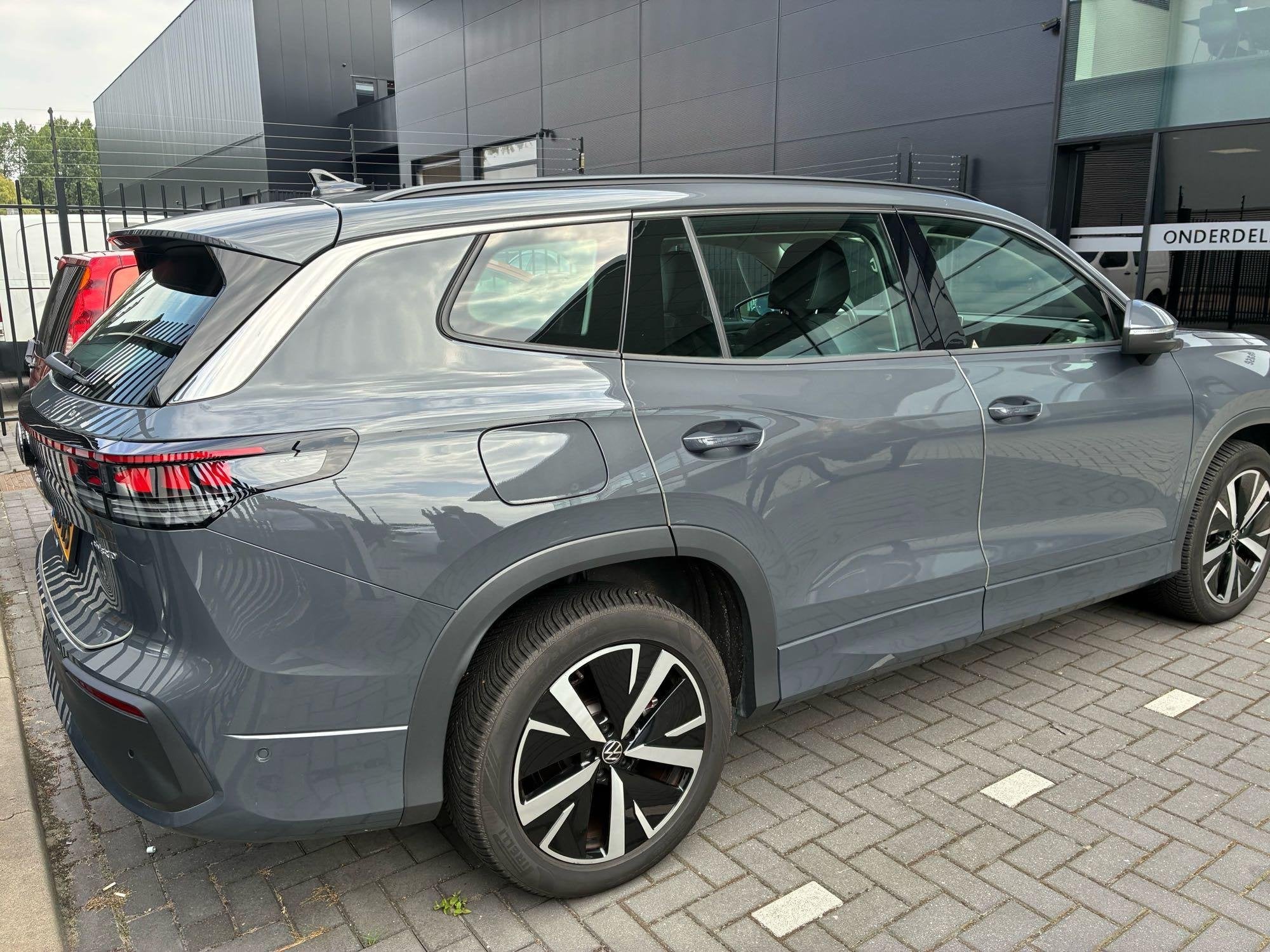 Volkswagen Tayron 1.5 eHybrid Life Edition | 204 PK | Apple, 12 maanden, Stof, 4 cilinders, 150 min