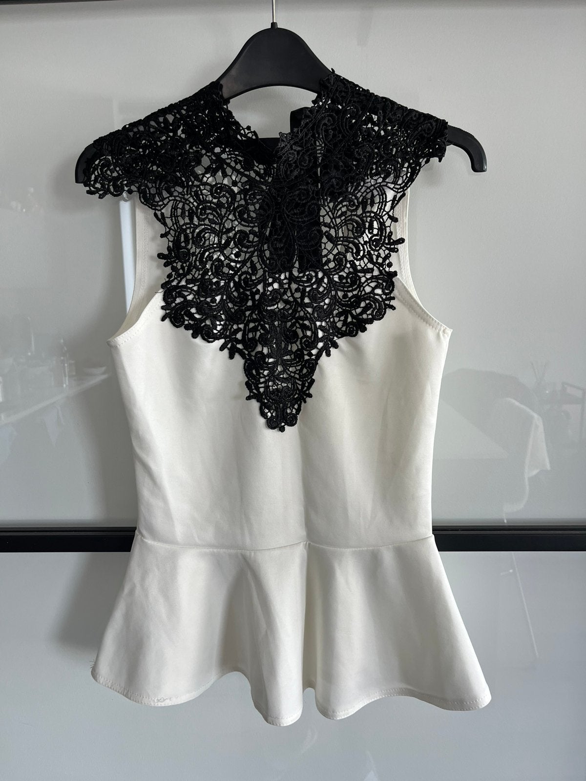 Peplum Top maat S (NIEUW), Wit, Nieuw, Ophalen of Verzenden, Maat 36 (S)