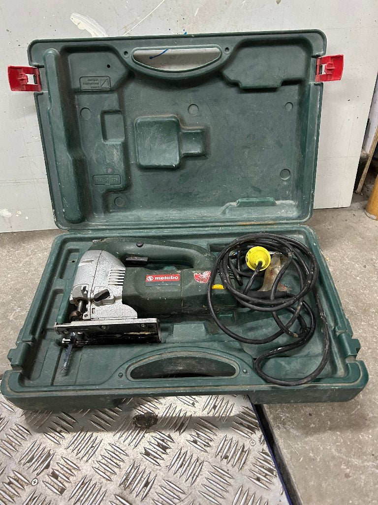 decopeer zaag, Doe-het-zelf en Verbouw, Ophalen, Gebruikt, 600 tot 1200 watt, Metabo
