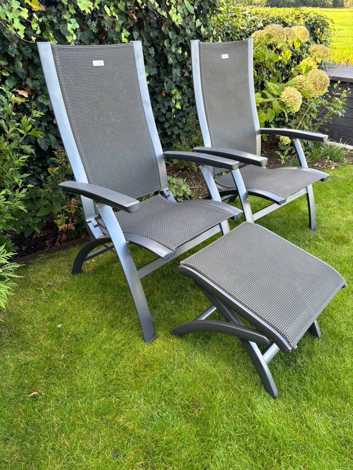 2 (evt 4) zeer nette Hartman Primo tuinstoelen + hocker, Ophalen, Gebruikt, Aluminium