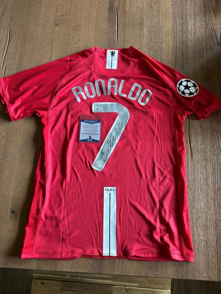 Hand gesigneerd shirt Cristiano Ronaldo, met COA, Verzamelen, Sportartikelen en Voetbal, Buitenlandse clubs, Shirt, Info@nike.com