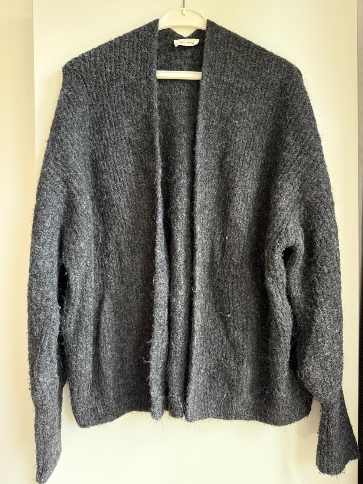grijs zacht warm vest maat M/L AMERICAN VINTAGE, Kleding | Dames, Truien en Vesten, Ophalen of Verzenden, Gedragen, Maat 38/40 (M)