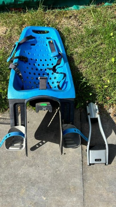 Yepp / GMC achterzitje met slot/sleutel en adapter, Ophalen, Achterzitje, 9 t/m 18 kg, Gebruikt