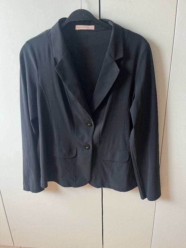 Studio Anneloes zwarte travelstof blazer maat:. XL, Kleding | Dames, Studio Anneloes, Verzenden, Zwart, Maat 46/48 (XL) of groter