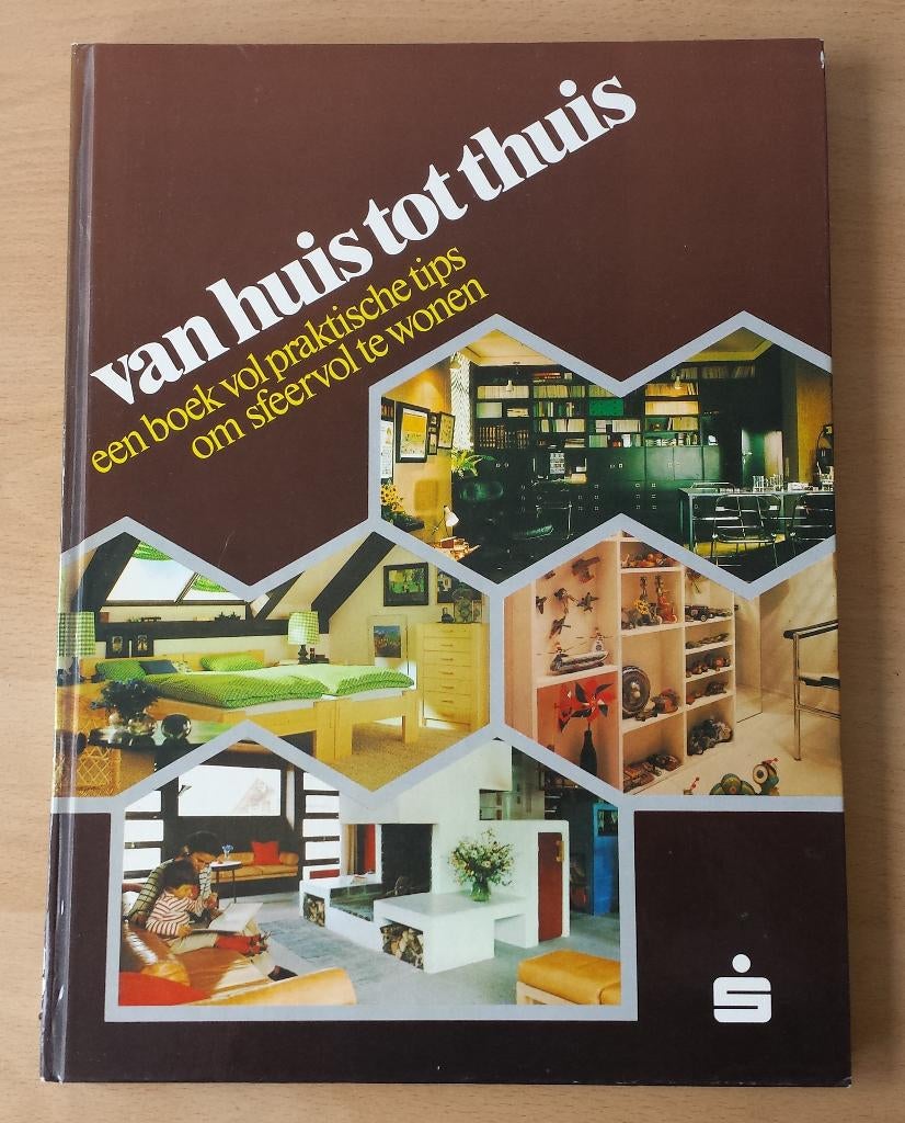 Wonen - Van Huis Tot Thuis - Nutsspaarbank - jaren 70, Ophalen of Verzenden, Gelezen, Interieur en Design