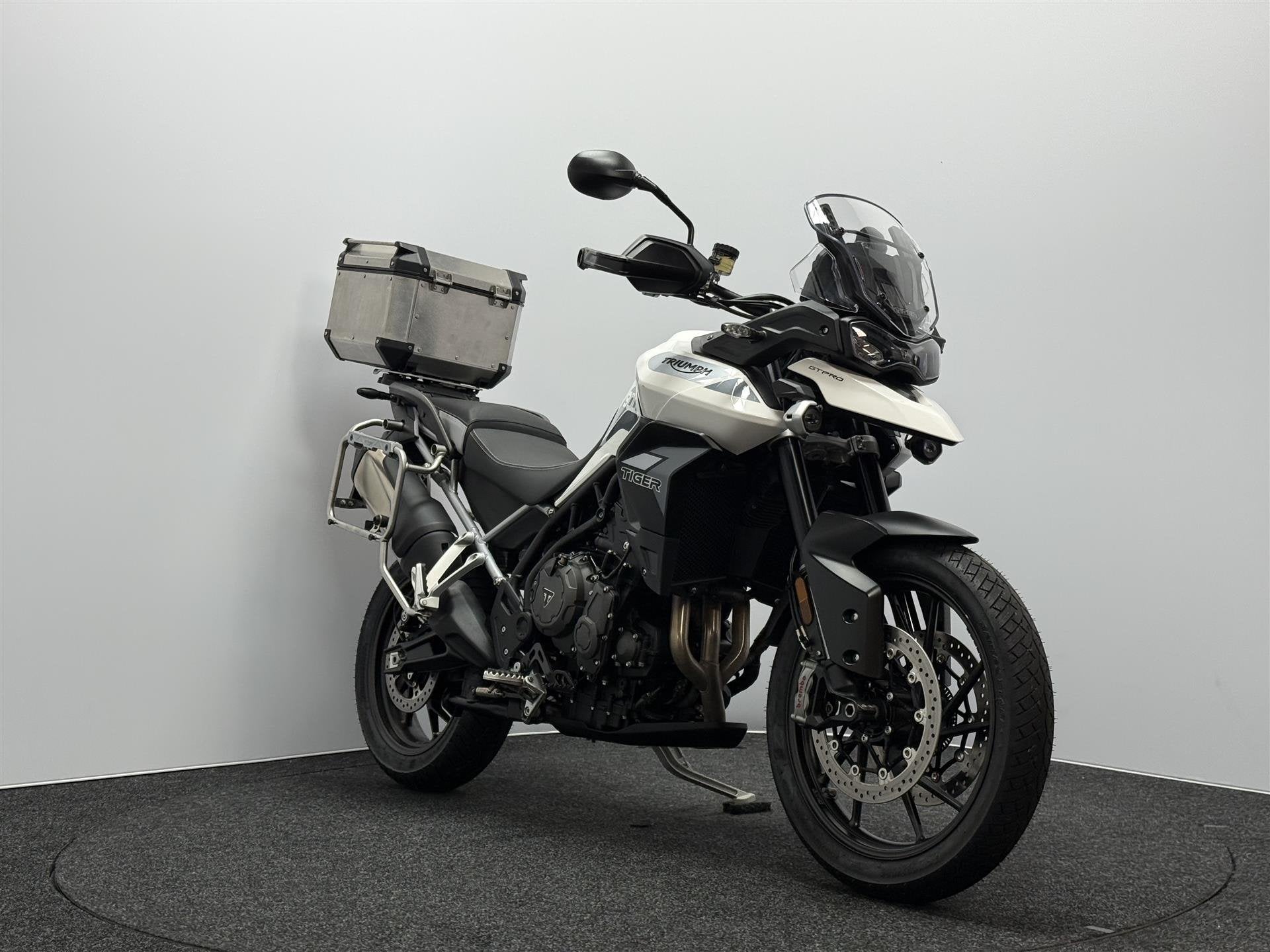 Triumph Tiger 900 GT PRO, Motoren, 888 cc, Meer dan 35 kW, Toermotor, Handvatverwarming