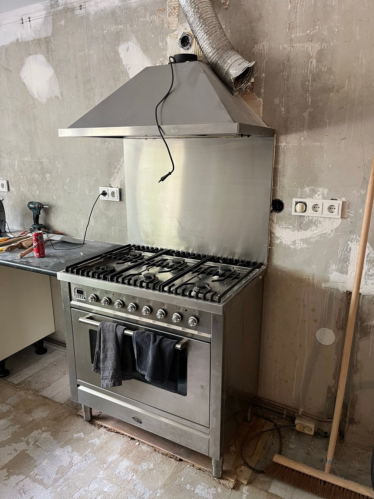 Boretti gasfornuis 6 pits met oven, achterwand en afzuigkap, Ophalen, Gebruikt, 60 cm of meer, Gas