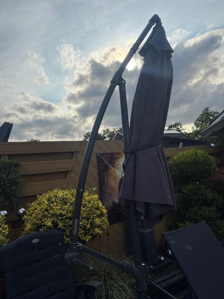 Parasol met standaard, stenen , parasolhoes, Ophalen, Parasolvoet