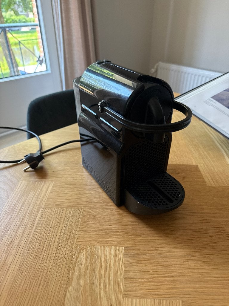 Nespresso magimix, Witgoed en Apparatuur, Ophalen, Gebruikt, Espresso apparaat, Koffiepads en cups
