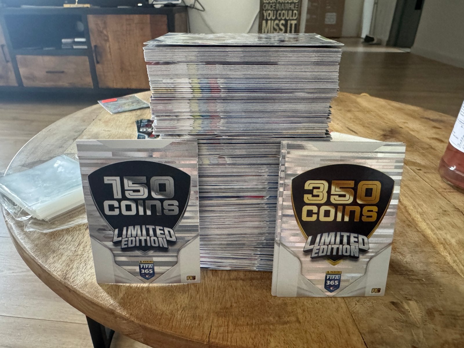 Panini FIFA 365, 184 kaarten Messi, Vini, Álvarez +5 Legends, Ophalen, Zo goed als nieuw, Buitenlandse clubs, Poster, Plaatje of Sticker