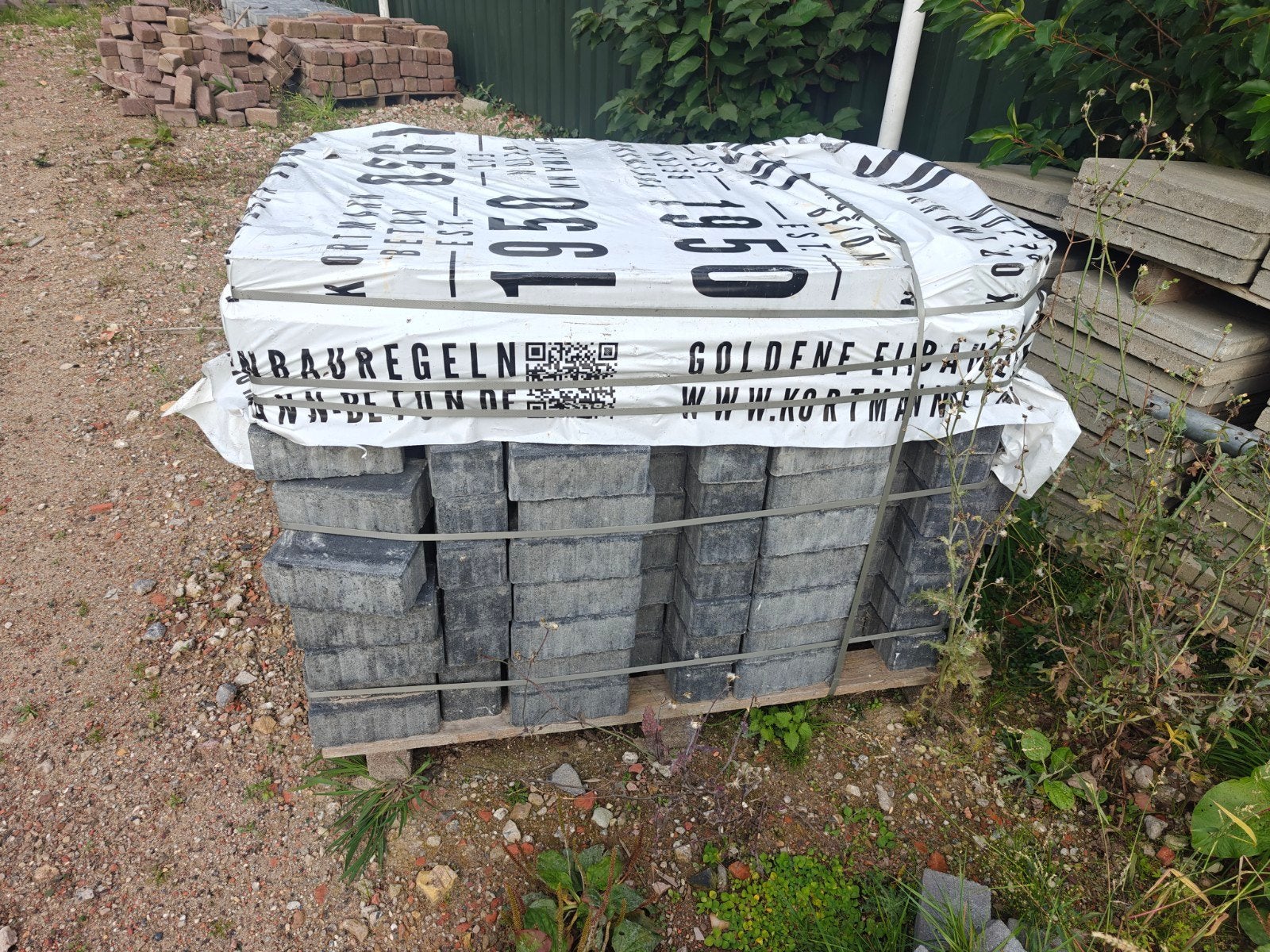 Betonklinkers restpartij 8cm dik, Ophalen, Nieuw, 110 cm of meer, 100 cm of meer