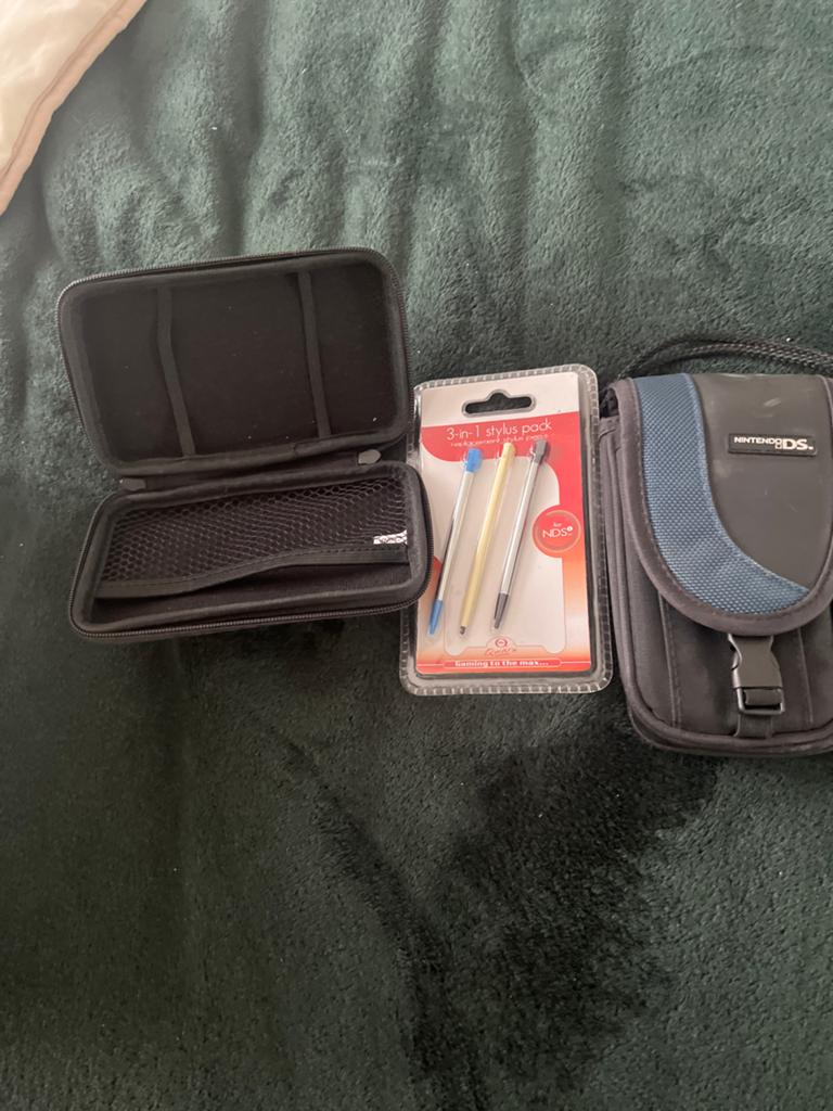 Nintendo DS accessoires: hoesjes en stylus pennen, Ophalen of Verzenden, Zo goed als nieuw
