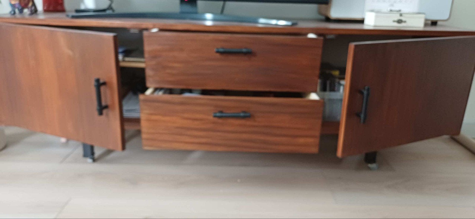 retro/vinted tv kastje jaren 60 op wieltjes, Gebruikt, 100 tot 150 cm, Minder dan 100 cm, 25 tot 50 cm