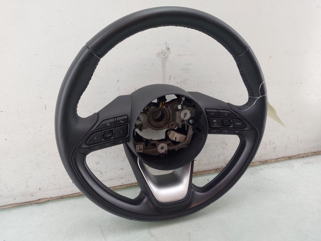 Stuur Toyota Yaris Cross (PB1/PJ1) (2020-09/..) 45100K0190, Gebruikt, Kundenbetreuung@toyota.de, Toyota-Allee 2, Köln 50858, , Duitsland