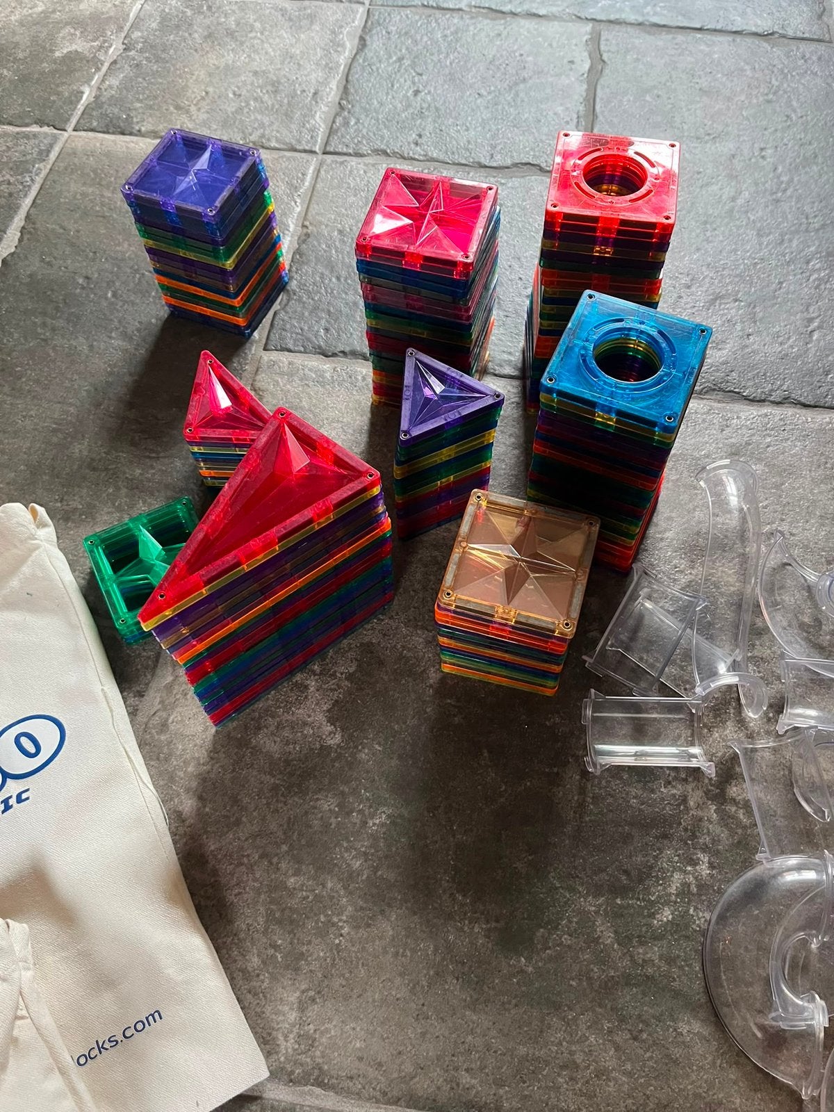 Grote Coblo Magnetic Tiles set – 159+ onderdelen+knikkerbaan, Ophalen, Gebruikt, Overige merken