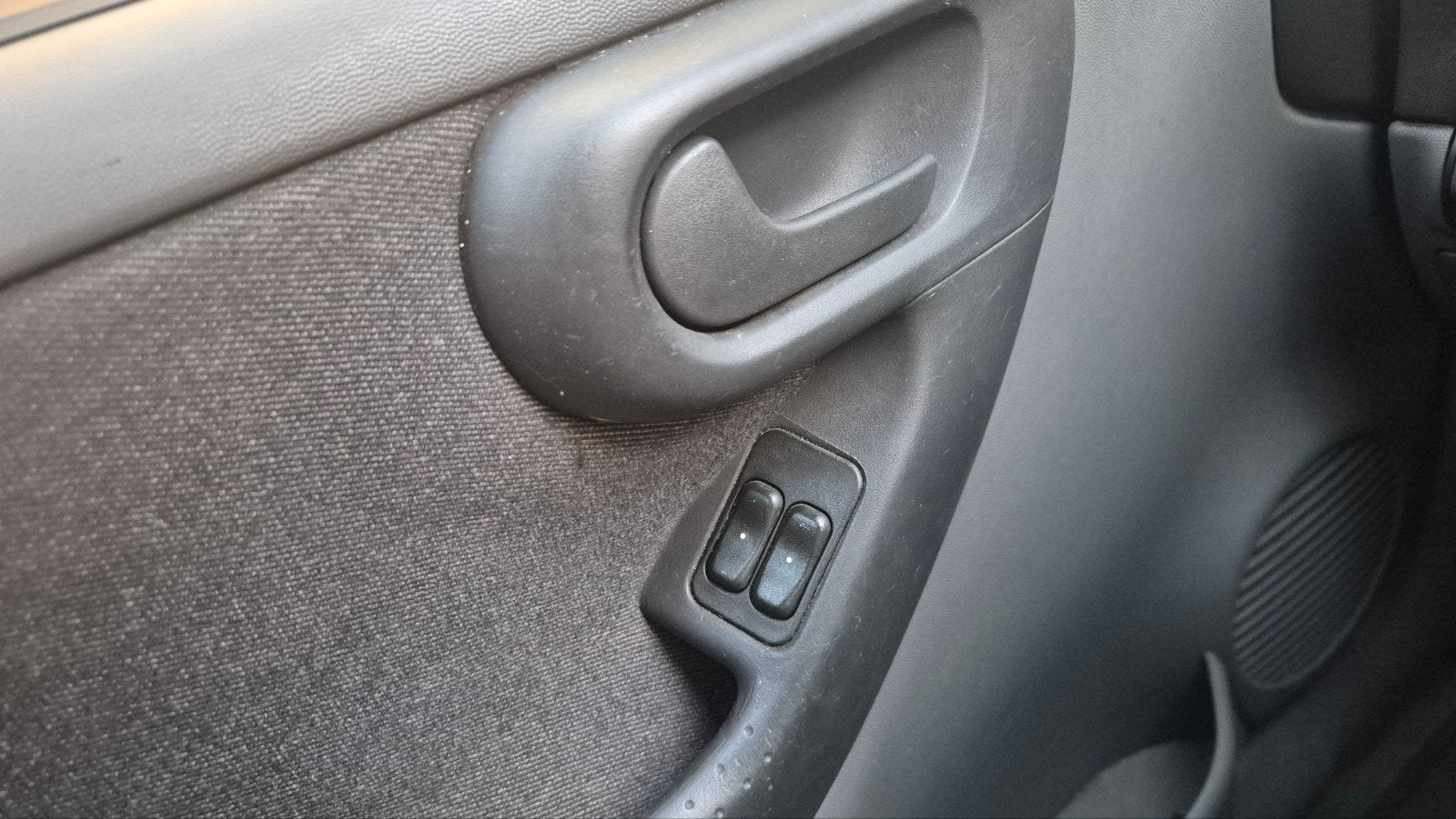 Foto 25 van Opel Corsa 1.2 5D AUTOMAAT | NIEUWE APK | DISTRIBUTIE VV