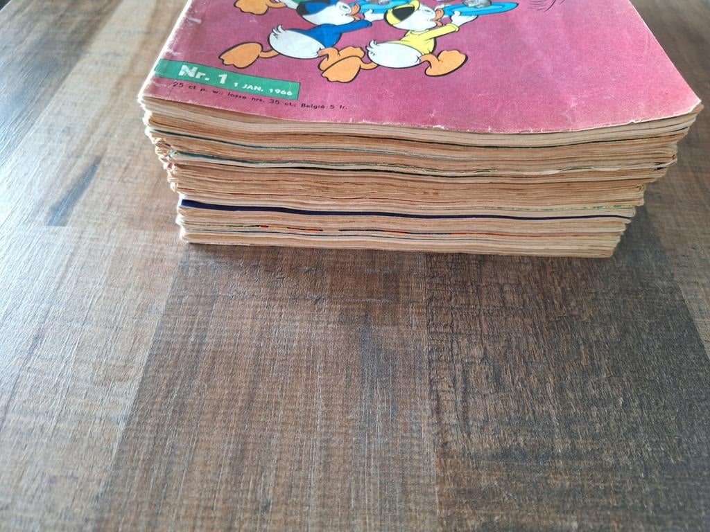 Donald duck 1966 1 t/m 53 compleet klein prijsje, Boeken, Meerdere comics, Ophalen of Verzenden, Gelezen, Europa