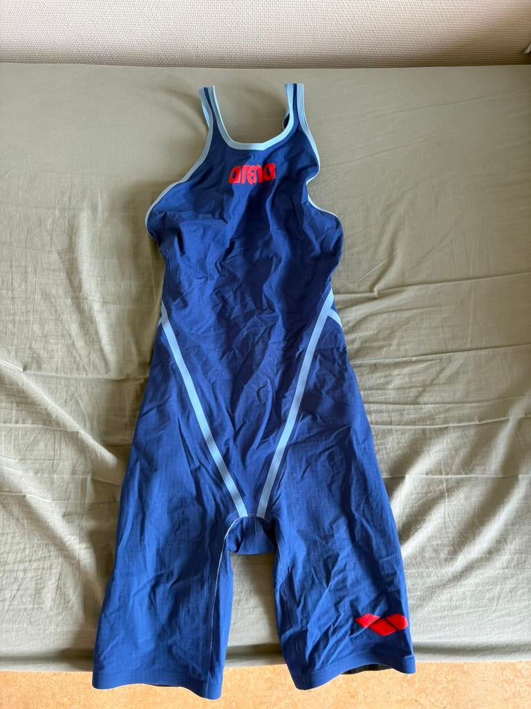 Arena carbon blue red, Ophalen of Verzenden, Zo goed als nieuw, Blauw, Badpak