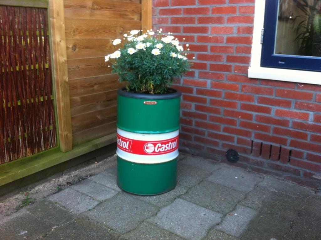 Bloembak Plantenbak van een Olieton Olievat Oliedrum, Kunststof, Minder dan 60 cm, Rond, Nieuw