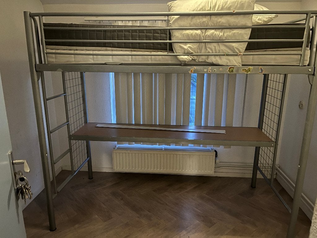 HOOGSLAPER MET BUREAU BLAD, Ophalen of Verzenden, Gebruikt, Hoogslaper