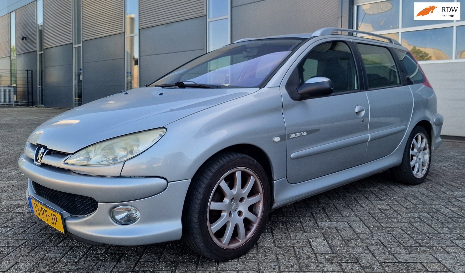 Peugeot 206 SW 1.6-16V Quiksilver CARPLAY NAVI ELEC. PAKET, Voorwielaandrijving, 15 km/l, 4 cilinders, Origineel Nederlands