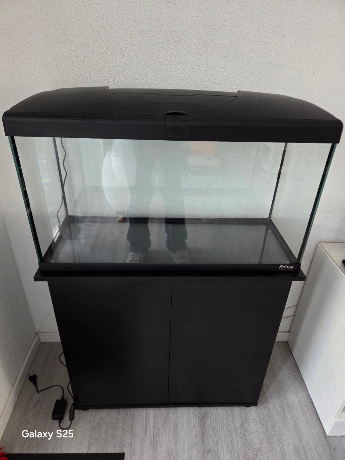 Aquarium 100 liter met onderzetkast, Ophalen, Inclusief deksel, Overige merken, Zo goed als nieuw