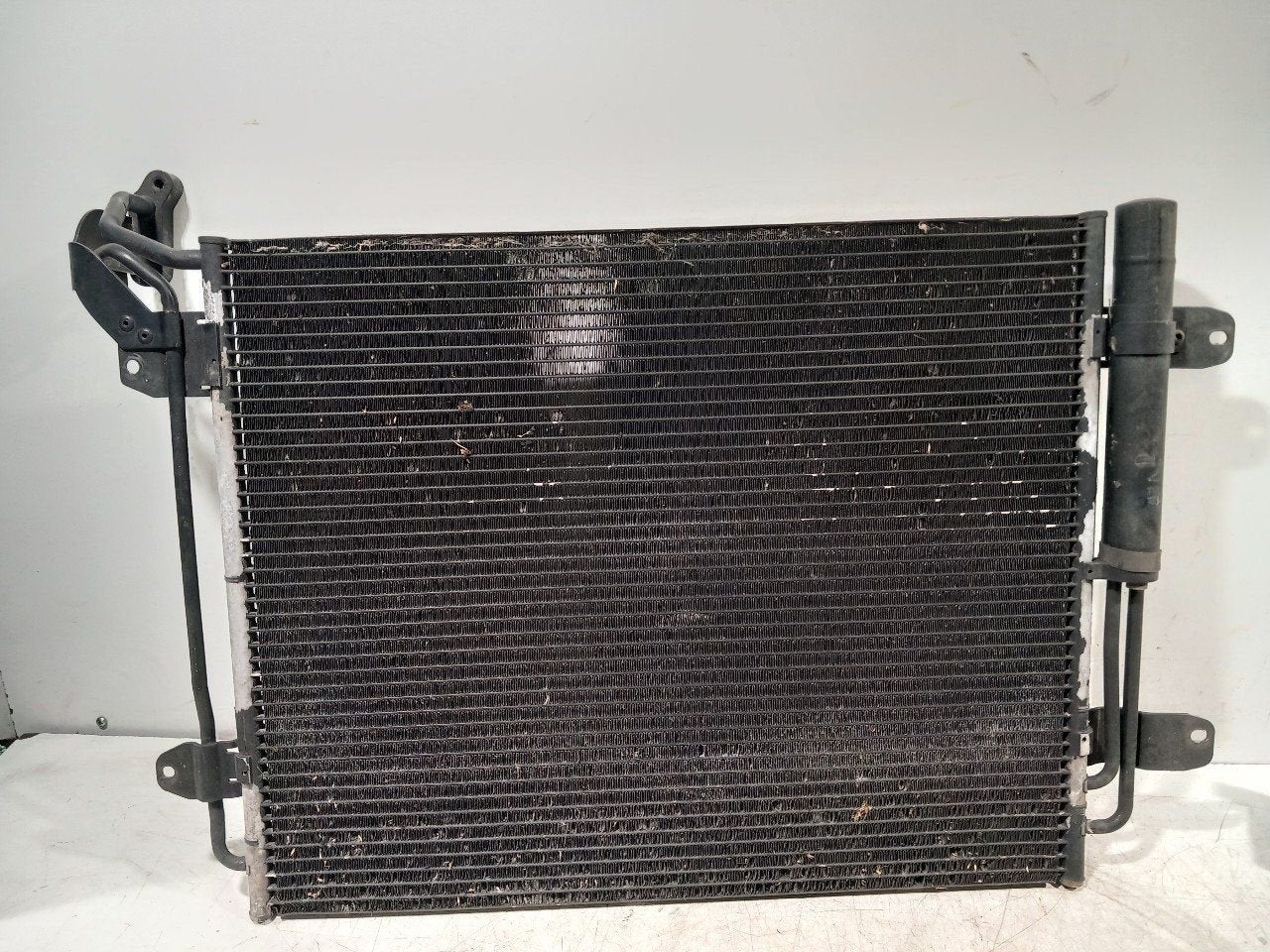 Airco condensor Volkswagen Tiguan, Onderdelen@venauto.nl, Van der Ven Autorecycling B.V., Gebruikt, Ettenseweg 76, 4706 PB Roosendaal, The Netherlands