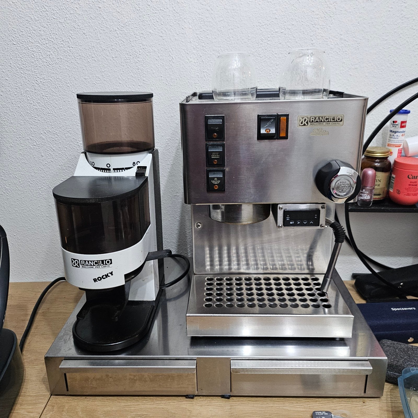 Rancilio Silvia Espressomachine met Rocky bonenmaler, Gebruikt, Espresso apparaat, Koffiebonen, 1 kopje