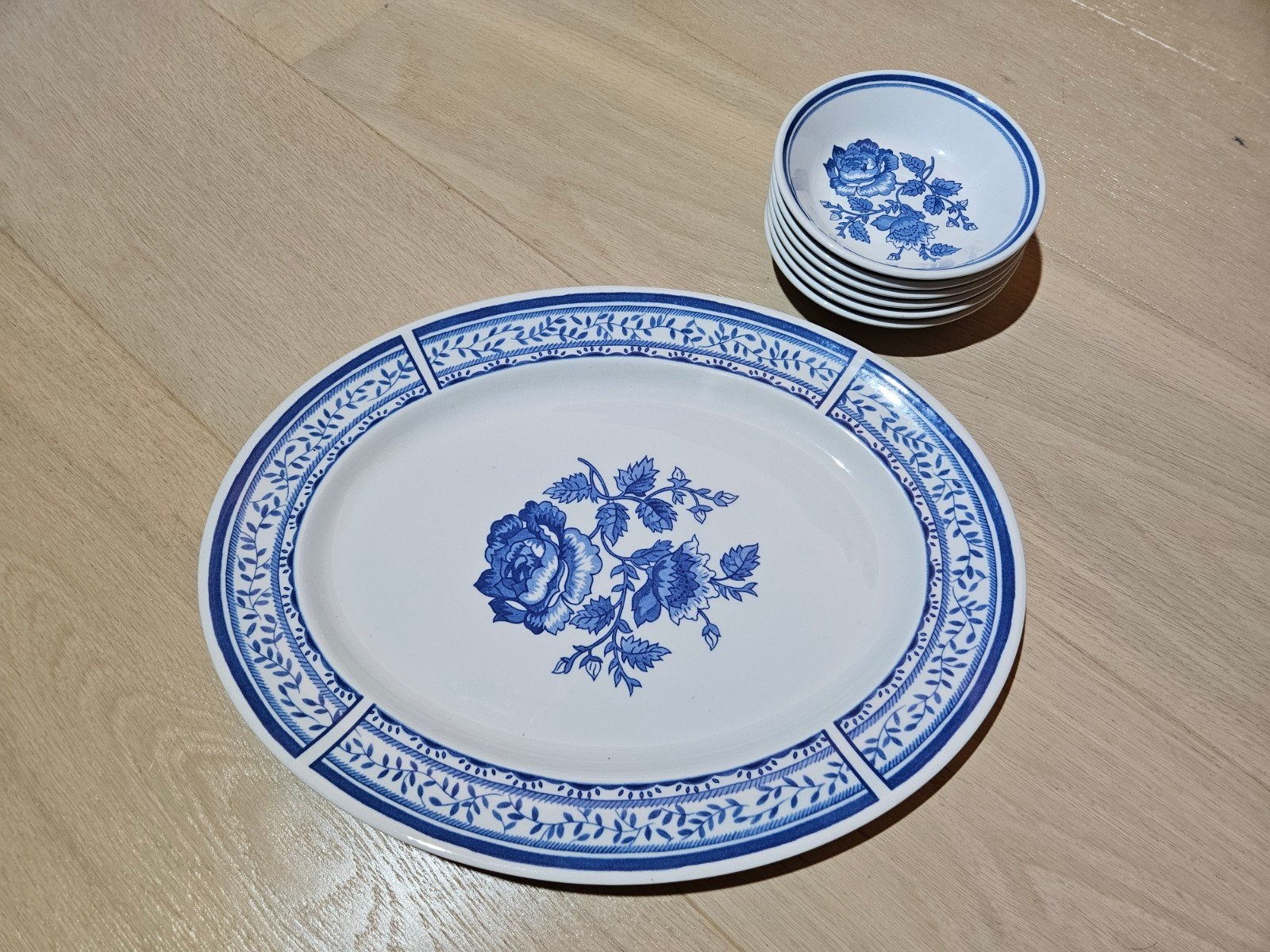 Schaal met 6 kleine schaaltjes Johnson Bros, Antiek en Kunst, Antiek | Servies los, Ophalen