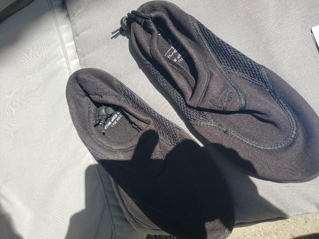Waterschoenen 41, Ophalen