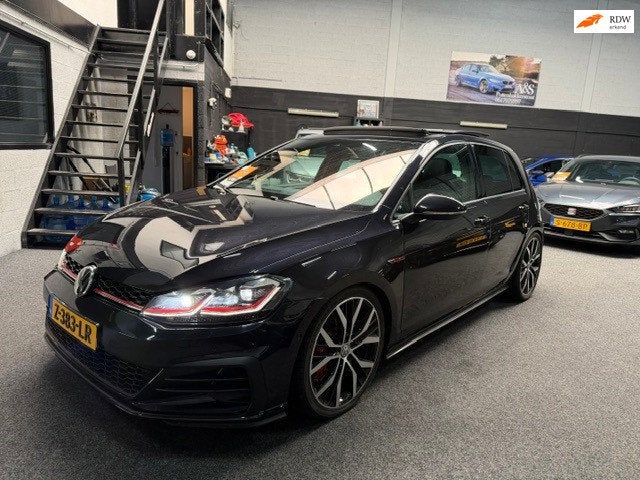 Volkswagen Golf 2.0 TSI GTI Performance/PANO, Auto's, Dealer onderhouden, Gebruikt, 4 cilinders, 1984 cc