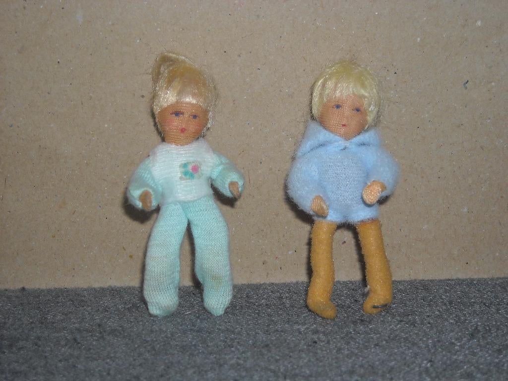 Erna Meyer popjes peutertjes of baby's, 2 stuks, Verzamelen, Ophalen of Verzenden, Gebruikt, Poppenhuis