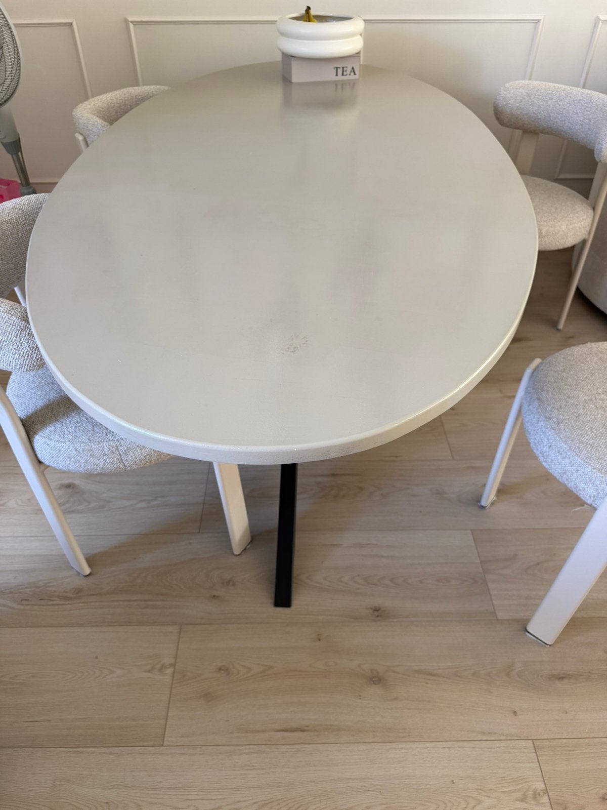Ovale eettafel, Ophalen, 100 tot 150 cm, Zo goed als nieuw, 150 tot 200 cm