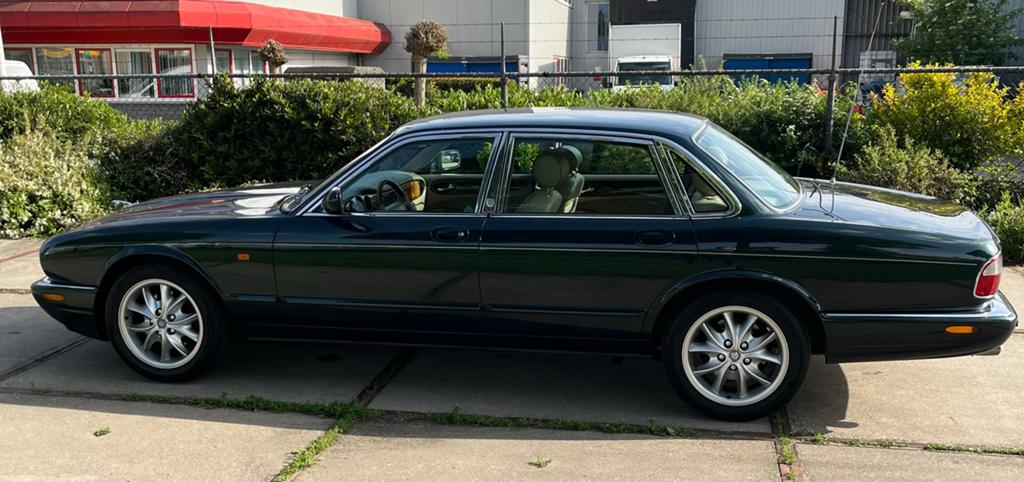 XJ 4.0 V8 Sovereign 2000 , nette auto!, airco, nav, foto 3