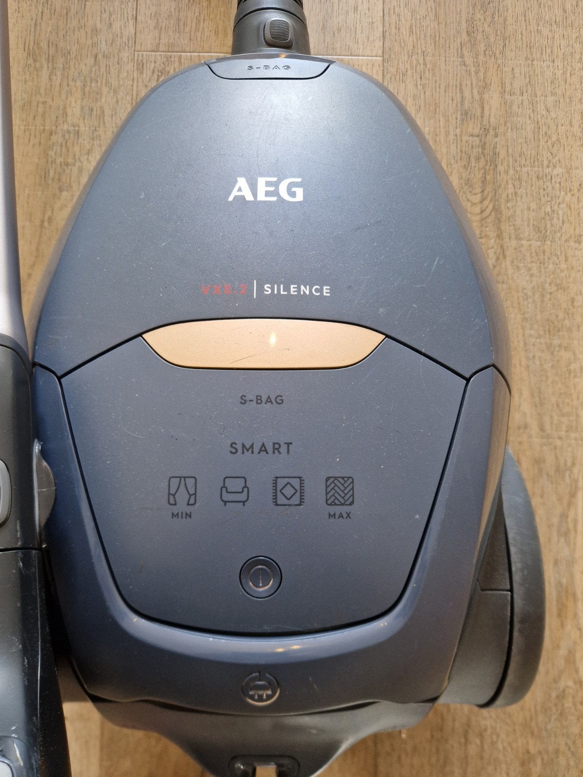 AEG VX8-2 silence stofzuiger, Witgoed en Apparatuur, Stofzuigers, Gebruikt, Minder dan 1200 watt, Stille werking, Ophalen