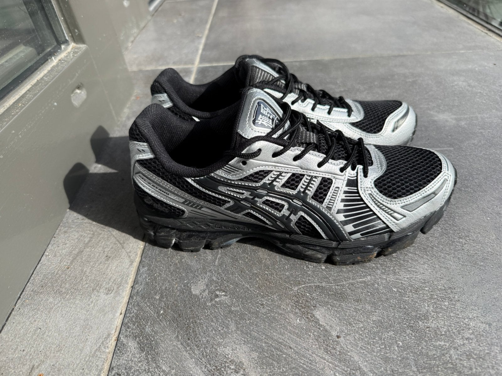 asics gel-kayano silver black, Overige kleuren, Nieuw, Ophalen of Verzenden, Sneakers of Gympen