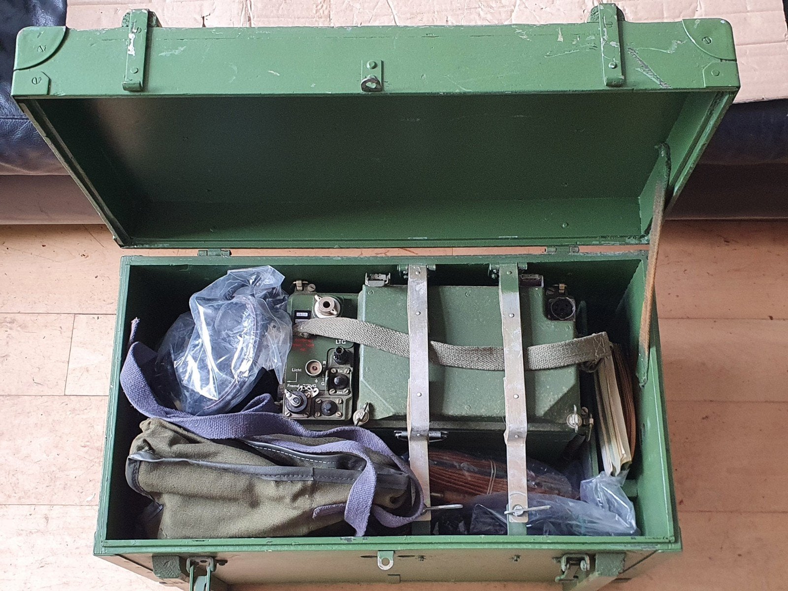 ex USSR/DDR, R-107. compleet in kist, Ophalen